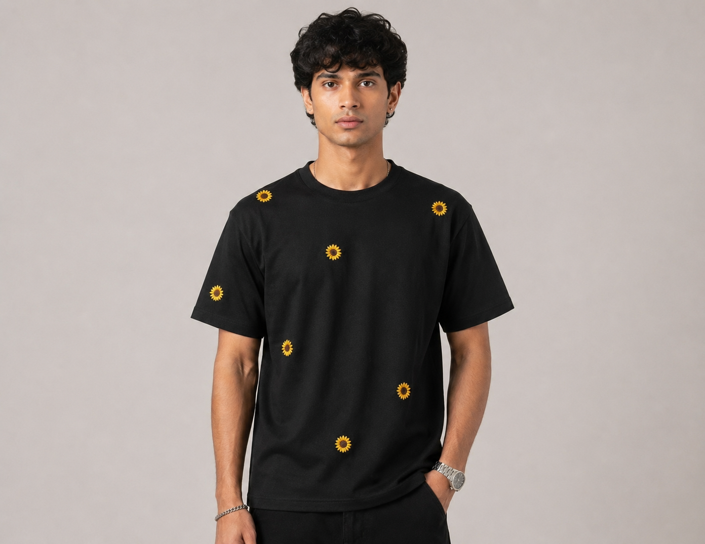 Unisex Sunflower Embriodery T-Shirts